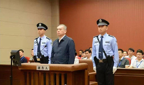 起底陳勇：一個被當?shù)仄髽I(yè)家實名舉報的市委書記